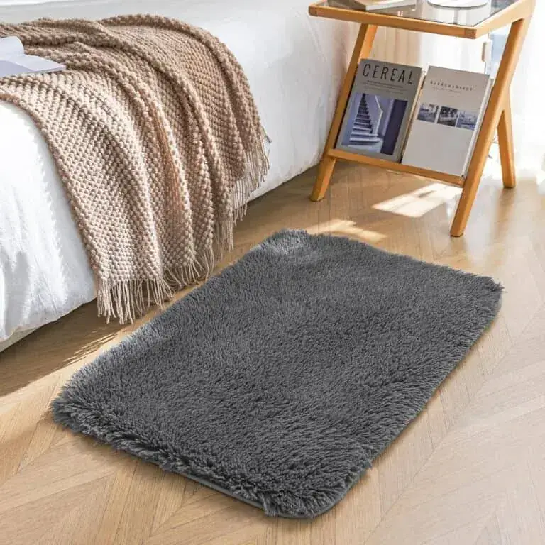 Amazon Basics Microfiber Absorbent Shag Lavender Rug — view 2